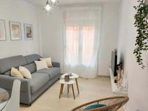 Foto da galeria de RELAX CHICLANA-Aparcamiento privado-TV Cable-WifiPlus-Aire Acond-Incluido em Chiclana de la Frontera