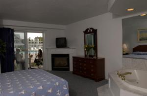 Foto dalla galleria di InnSeason Resorts Captain's Quarters a Falmouth