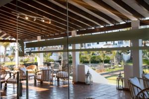 Restaurace v ubytování Jardines de la Mata Boutique Beach