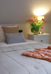 Łóżko lub łóżka w pokoju w obiekcie Zamkowe Wzgórze Dom nr 6 Kazimierz Dolny, Góry 3