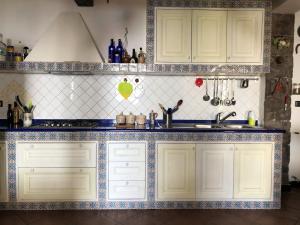 Fotografie z fotogalerie ubytování Spacious house with jacuzzi in Brancaleone Marina v destinaci Brancaleone Marina