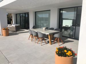 Balkón nebo terasa v ubytování 3 BDRM Vacation Home • SEA VIEW • Cala De Mijas