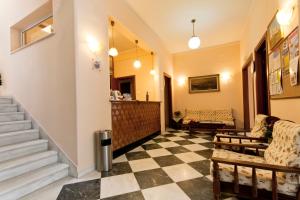 Posezení v ubytování Mirabello Hotel