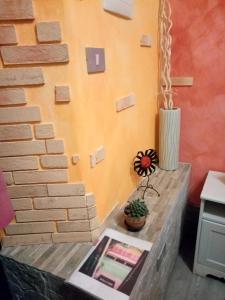 Fotografia z galérie ubytovania "Private Room" stanza privata with private bathroom - shared kitchen and beautiful terrace on Taormina Center Hostel Taormina v Taormine