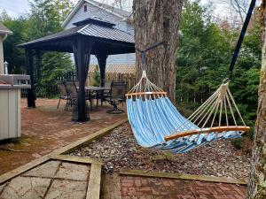 Imagine din galeria proprietății Paradise in heart of Poconos FaSt InTeRnEt Close to All Attractions în Pocono Summit