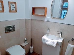 Łazienka w obiekcie Drzewna Apartamenty - Kupiecka 5