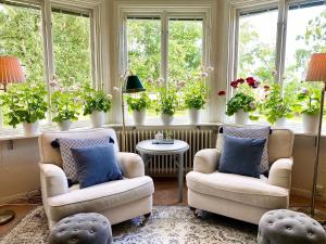 Posezení v ubytování Sörbygården Bed & Breakfast