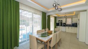 Fotografie z fotogalerie ubytování Hisar 3 - Holiday Villa in Hisaronu v destinaci Fethiye + 39 fotografií