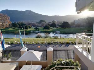 Gallery image of Sunset Boulevard Riverlodge in Paarl
