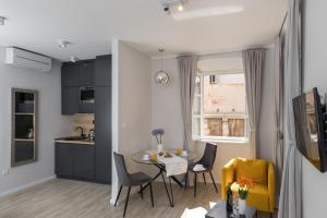 Kuchyňa alebo kuchynka v ubytovaní Apartments Urbis