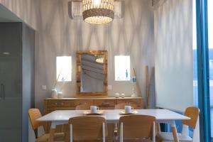 Fotografie z fotogalerie ubytování SKAI Two Floor Apartment v destinaci Vasiliki