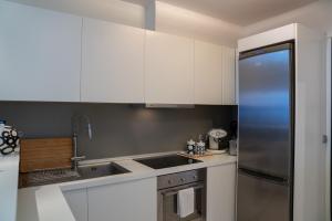 Cucina o angolo cottura di Seaside Maisonette in Itea