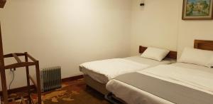 Postel nebo postele na pokoji v ubytování Hotel ColdWorld + 37 fotografií