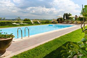 The swimming pool at or close to Agriturismo San Francesco