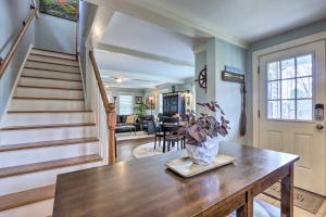 Gallery image of Remodeled Farmhouse in Waterford Near 2 Beaches! in Waterford