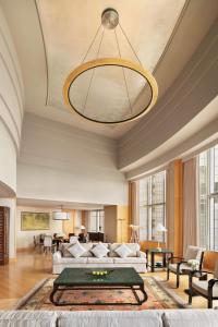 Istumisnurk majutusasutuses Shangri-La Far Eastern, Taipei