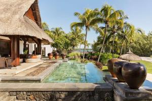 La pileta dentro o cerca de Shangri-La Le Touessrok, Mauritius