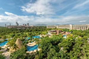 una vista aerea sul resort e sul casinò Mgm di Shangri-La Sanya a Sanya