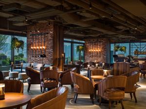 Area soggiorno di Kerry Hotel Hong Kong by Shangri-la