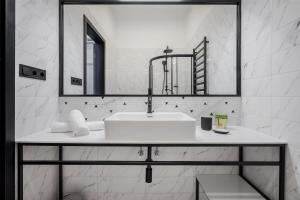 Astoria Boutique Suites- Best Location by BQA 1053 Budapest, 3 Múzeum körút kép - 2