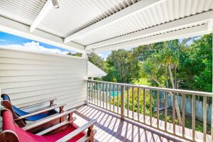 Balkoni atau teres di Serenity - Mudjimba - Pet Friendly Holiday Home