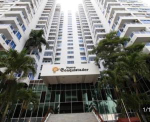 Budova, kde se apartmán nachází + 6 fotografií