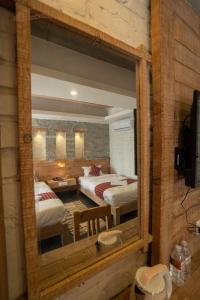 Televisyen dan/atau pusat hiburan di Hotel Mera Peak Private Limited