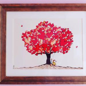a painting of a heart tree with a teddy bear at Foresteria Villa Simona in Colico