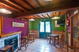 Imagen de la galería de Hotel Costa de Rodiles, en Selorio 22 fotos más