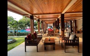 Restoran või mõni muu söögikoht majutusasutuses Phi Phi Villa Resort
