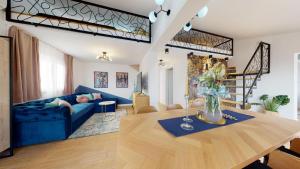 Posezení v ubytování Villa Nono Penthouse Apartment