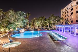 Бассейн в Holiday Inn Fort Lauderdale Airport by IHG или поблизости