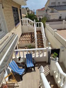 A balcony or terrace at Bungalow soleado a 100 metros de La Playa