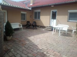 Patio alebo iná vonkajšia časť ubytovania START Apartmanok