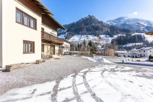 Kış mevsiminde Ferienhaus Alpenrose