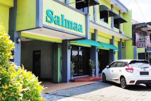 Gallery image of Hotel Salma Syariah Mitra RedDoorz near Terminal Baru Kediri in Kediri +8 photos