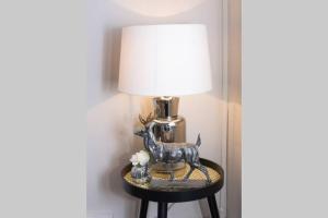 Kemudahan buat kopi dan teh di Atlantic View Apartment