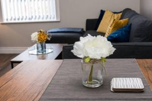 Ruang duduk di Atlantic View Apartment