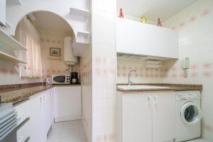 Fotografia z galérie ubytovania HomeHolidaysRentals Palmier v destinácii Pineda de Mar + 36 fotografií