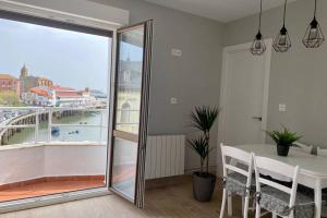 Zdjęcie z galerii obiektu Vivienda con impresionantes vistas/apartamento Artza w mieście Bermeo