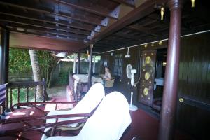 Posezení v ubytování Varkala Marine Palace