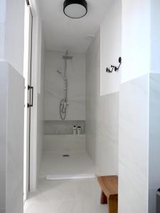 A bathroom at Palm House 10