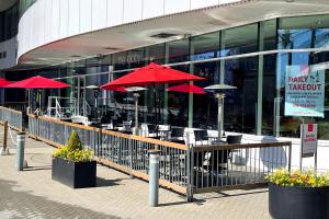 顶点码头酒店餐厅或其他用餐的地方