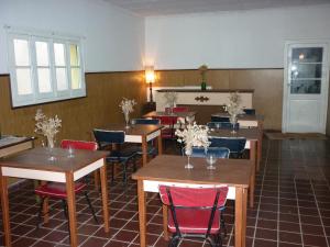 Кухня или мини-кухня в Hotel Mallorca
