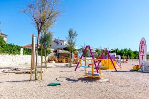 Ο χώρος παιχνιδιού για παιδιά στο Apartments Zdeslav