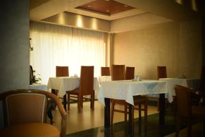 Restaurace v ubytování Omar El Khayam Al Minya Hotel