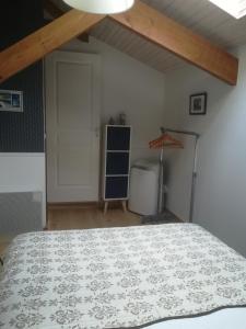 Gallery image of GITE JARDIN/TERRASSE COSY PRES PLAGES in Arès