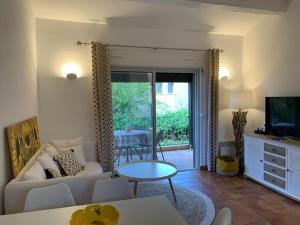 Gallery image of Au bord de la mer in Cavalaire-sur-Mer