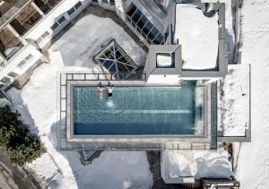 Bazén v ubytování Alpin Art & Spa Hotel Naudererhof Superior nebo v jeho okolí