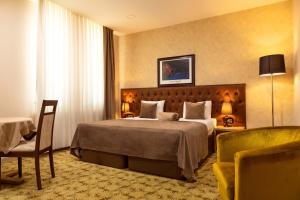 Postel nebo postele na pokoji v ubytování West Shine Hotel + 37 fotografií